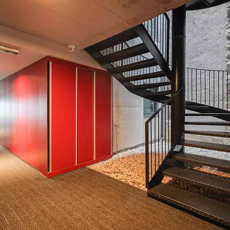 Inside Canal * Aveiro